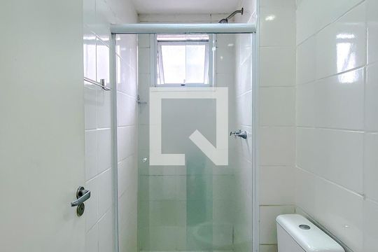 Banheiro de apartamento para alugar com 2 quartos, 45m² em Brás, São Paulo