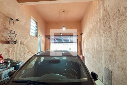 Garagem de casa à venda com 3 quartos, 175m² em Parque Monteiro Soares, São Paulo