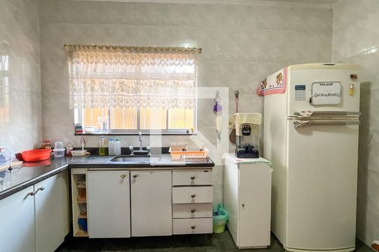 Cozinha de casa à venda com 3 quartos, 175m² em Parque Monteiro Soares, São Paulo