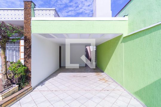Garagem de casa para alugar com 3 quartos, 300m² em Vila Ivone, São Paulo