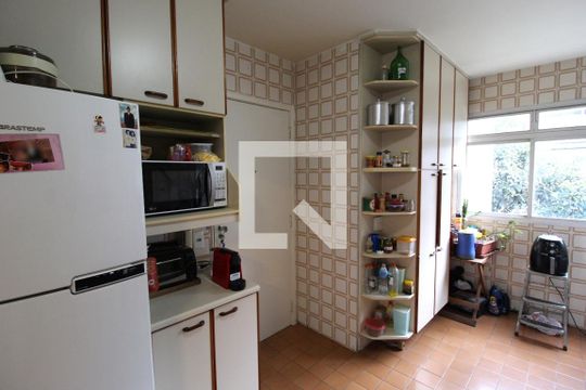 Cozinha e Área de Serviço de apartamento à venda com 4 quartos, 95m² em Vila Olímpia, São Paulo