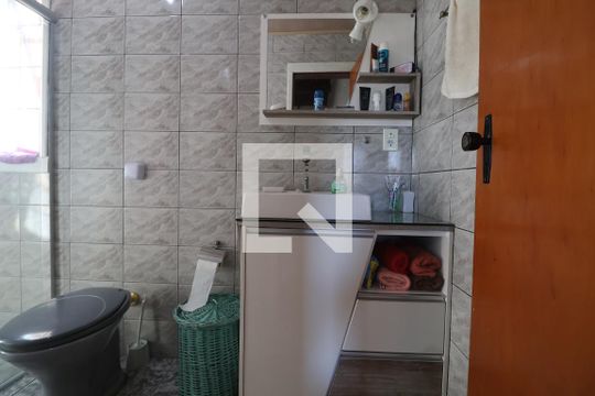 Banheiro da Suíte 2 de casa à venda com 4 quartos, 170m² em Estância Velha, Canoas