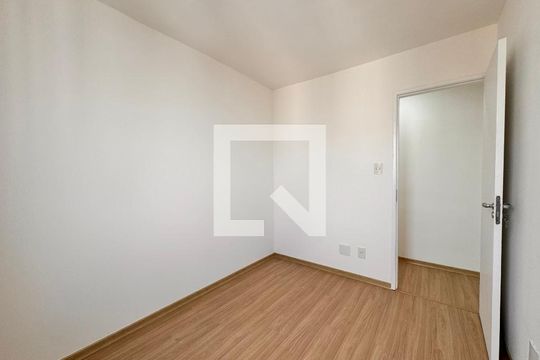 Quarto 1 de apartamento para alugar com 2 quartos, 48m² em Parque João Ramalho, Santo André