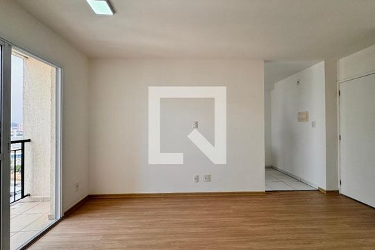 Sala de apartamento para alugar com 2 quartos, 48m² em Parque João Ramalho, Santo André