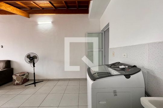 Lavanderia de apartamento à venda com 3 quartos, 89m² em Vila Humaita, Santo André