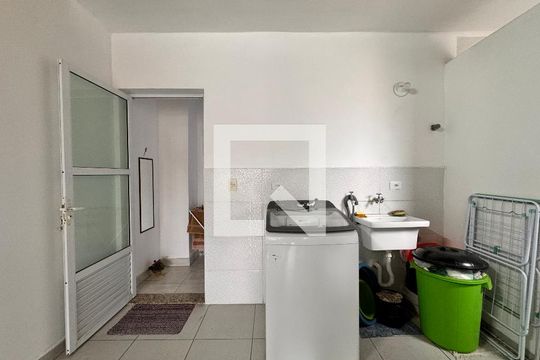 Lavanderia de apartamento à venda com 3 quartos, 89m² em Vila Humaita, Santo André