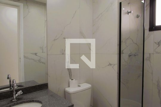 Banheiro de apartamento para alugar com 2 quartos, 45m² em Butantã, São Paulo