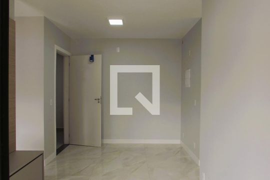 Sala de apartamento para alugar com 2 quartos, 45m² em Butantã, São Paulo