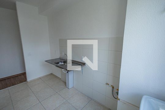 Cozinha de apartamento à venda com 2 quartos, 51m² em Jardim Guanabara, Belo Horizonte