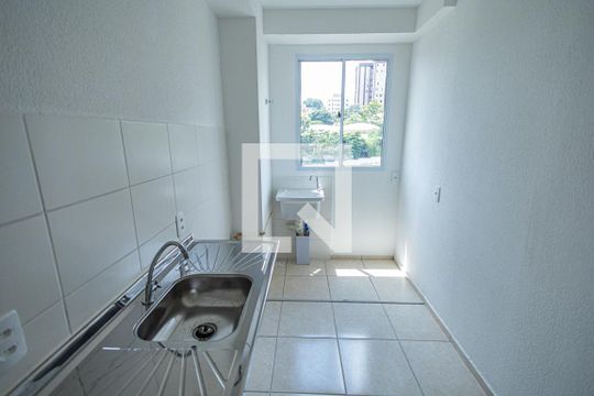 Cozinha de apartamento à venda com 2 quartos, 51m² em Jardim Guanabara, Belo Horizonte