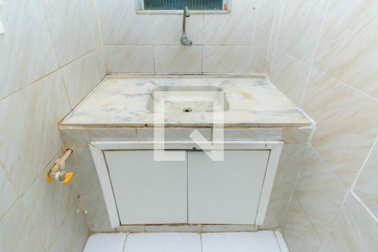 Cozinha de kitnet/studio para alugar com 1 quarto, 25m² em Liberdade, São Paulo