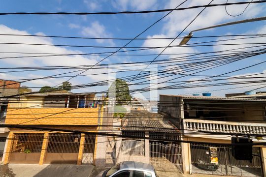 Sala de casa à venda com 2 quartos, 80m² em Parque Santa Madalena, São Paulo