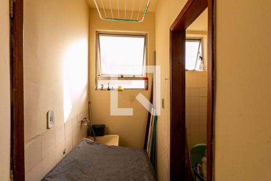 Lavanderia de apartamento à venda com 3 quartos, 57m² em Carlos Prates, Belo Horizonte