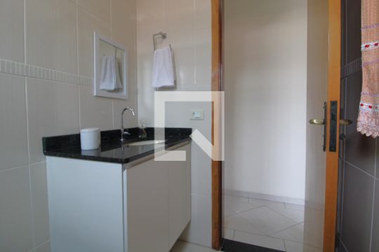 Banheiro comum de casa à venda com 3 quartos, 118m² em Cidade Dutra, São Paulo