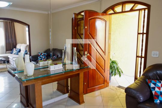 sala de casa à venda com 3 quartos, 195m² em Jardim das Flores, Osasco