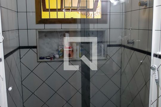 Banheiro da Suíte 3 de casa à venda com 3 quartos, 195m² em Jardim das Flores, Osasco