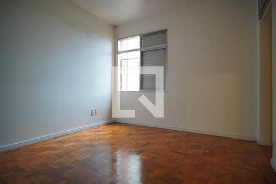 Apartamento à venda com 2 quartos, 69m² em Navegantes, Porto Alegre