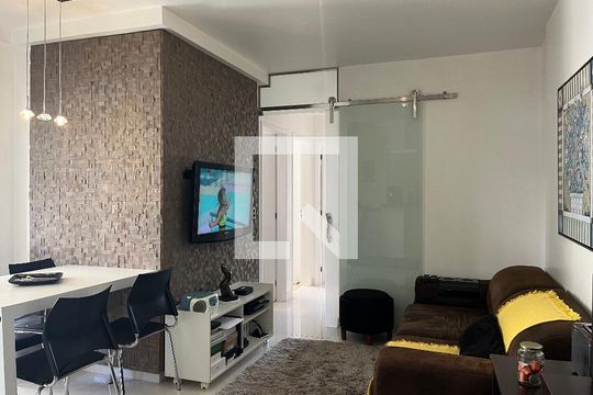 Apartamento à venda com 3 quartos, 61m² em Vila Pompéia, São Paulo