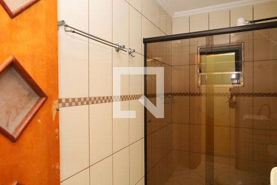 Banheiro 2 de casa para alugar com 3 quartos, 100m² em Jardim Nazareth, São Paulo