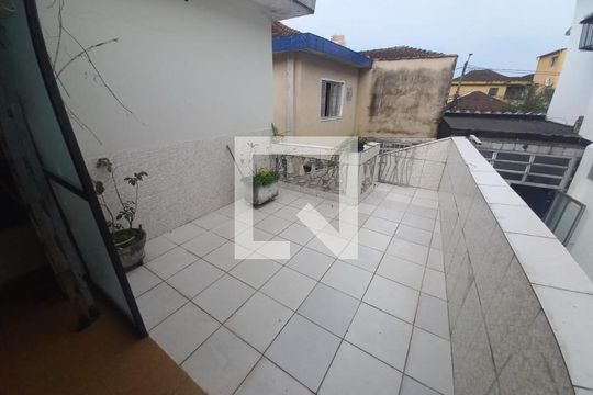 Área de Serviço de casa para alugar com 3 quartos, 210m² em Vila Cascatinha, São Vicente