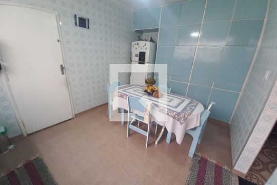Cozinha de casa para alugar com 3 quartos, 210m² em Vila Cascatinha, São Vicente