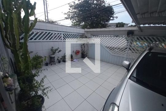 Garagem de casa para alugar com 3 quartos, 210m² em Vila Cascatinha, São Vicente