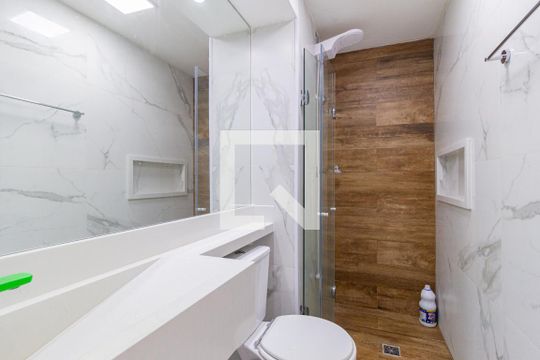Banheiro de apartamento à venda com 2 quartos, 33m² em Presidente Altino, Osasco