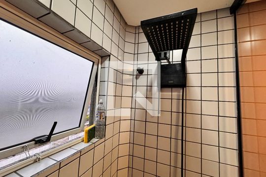 Banheiro de apartamento à venda com 3 quartos, 140m² em Vila Pires, Santo André
