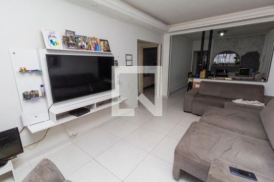 Casa à venda com 3 quartos, 200m² em Vila União (zona Leste), São Paulo