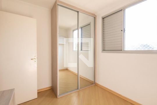 Quarto 2 de apartamento para alugar com 2 quartos, 57m² em Pestana, Osasco