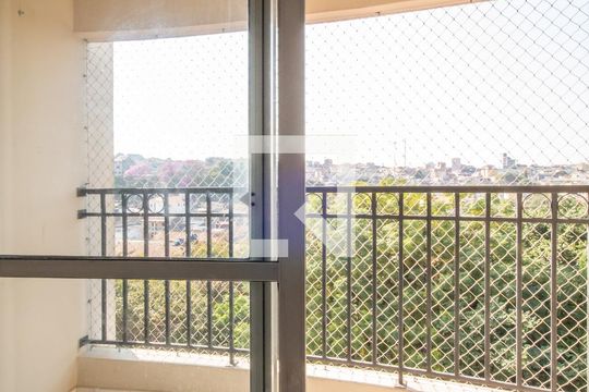Sacada de apartamento para alugar com 2 quartos, 57m² em Pestana, Osasco