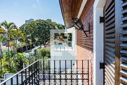 Varanda hall dos quartos de casa à venda com 3 quartos, 312m² em Jardim São Bento, São Paulo