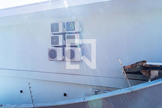 Vista Suite 1 de casa à venda com 3 quartos, 312m² em Jardim São Bento, São Paulo