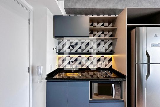 Cozinha de kitnet/studio à venda com 1 quarto, 28m² em Santo Amaro, São Paulo