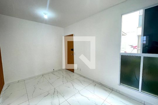 Sala de apartamento à venda com 2 quartos, 43m² em Rio Abaixo, Jundiaí