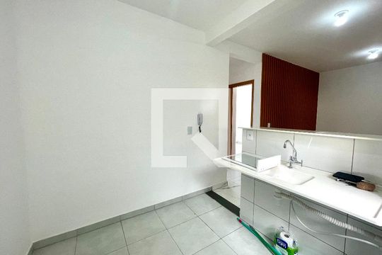 Cozinha e Área de Serviço de apartamento à venda com 2 quartos, 43m² em Rio Abaixo, Jundiaí