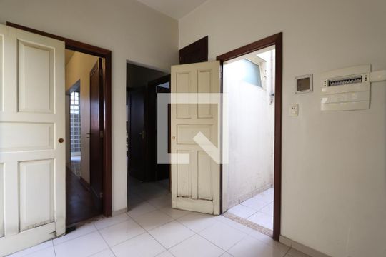 Hall de entrada de apartamento para alugar com 3 quartos, 110m² em Vila Mariana, São Paulo