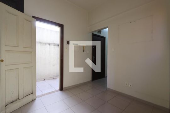 Hall de entrada de apartamento para alugar com 3 quartos, 110m² em Vila Mariana, São Paulo