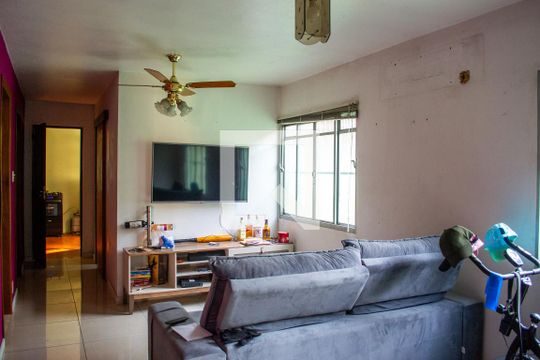 Casa à venda com 5 quartos, 193m² em Partenon, Porto Alegre