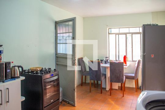 Área de Serviço de casa à venda com 5 quartos, 193m² em Partenon, Porto Alegre