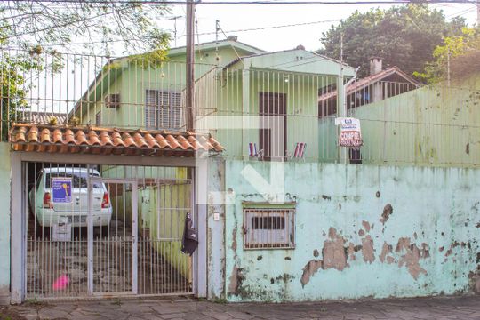 Fachada de casa à venda com 5 quartos, 193m² em Partenon, Porto Alegre