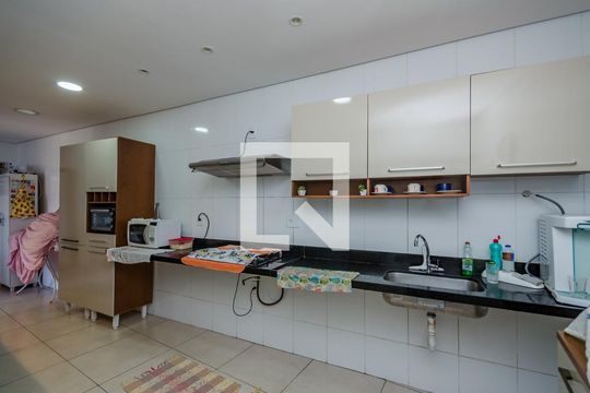 Cozinha de casa para alugar com 4 quartos, 486m² em Nova Suíssa, Belo Horizonte