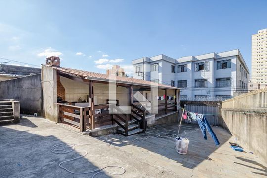 Quintal de casa para alugar com 4 quartos, 486m² em Nova Suíssa, Belo Horizonte