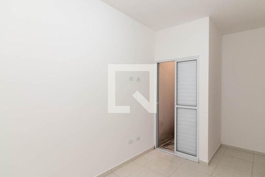 Quarto de casa de condomínio para alugar com 1 quarto, 34m² em Vila Santa Teresa (zona Leste), São Paulo