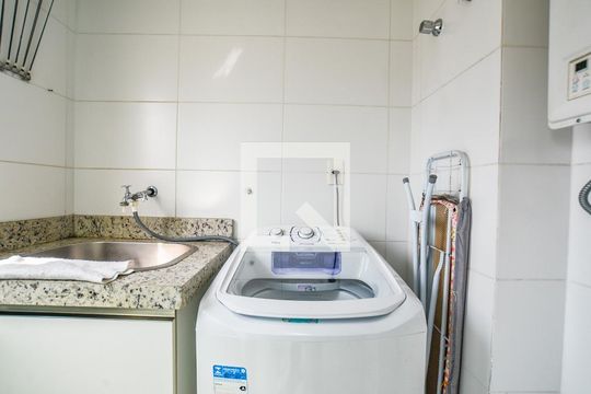 Área de Serviço de apartamento para alugar com 3 quartos, 87m² em Vila Valparaíso, Santo André