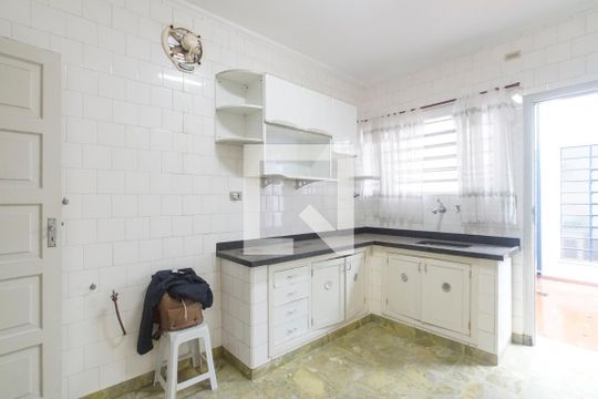 Cozinha  de casa à venda com 5 quartos, 200m² em Pinheiros, São Paulo