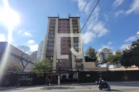 Fachada de apartamento para alugar com 3 quartos, 80m² em Vila Andrade, São Paulo