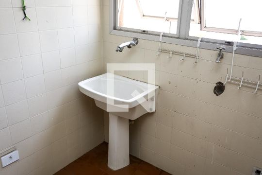 Área de Serviço de apartamento para alugar com 3 quartos, 80m² em Vila Andrade, São Paulo