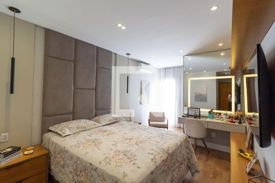 Suíte 1 de casa à venda com 3 quartos, 160m² em Vila Granada, São Paulo
