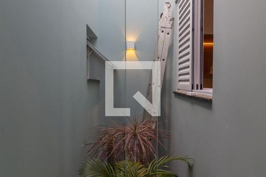 Detalhe de casa à venda com 3 quartos, 160m² em Vila Granada, São Paulo